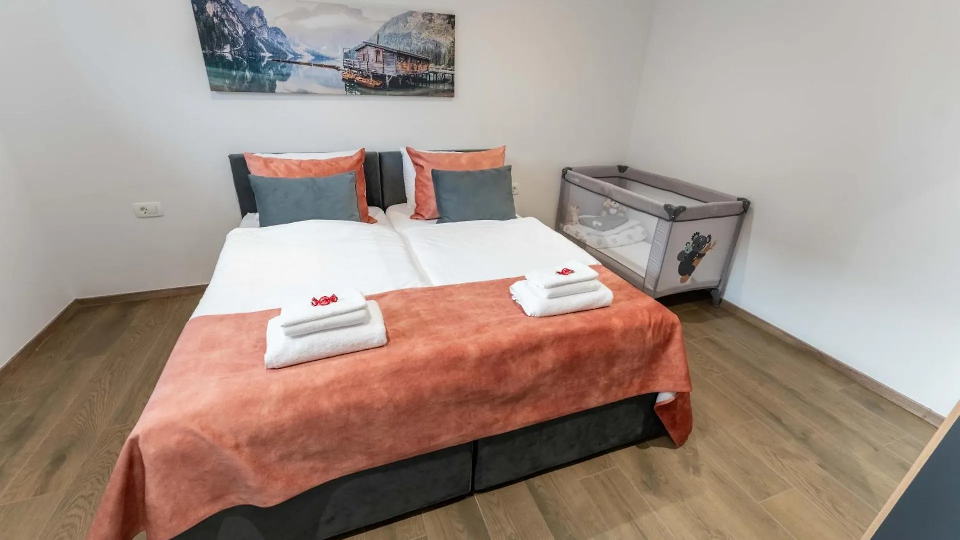 Apartman Golden Oasis Free Private Parking