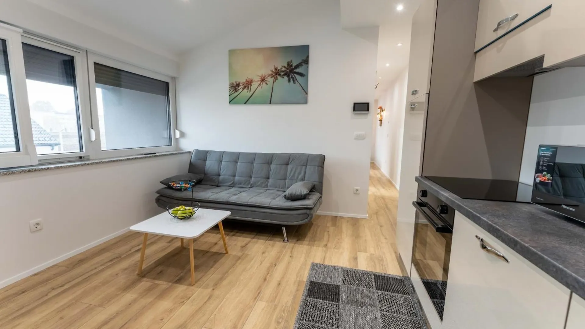 Golden Oasis Free Private Parking Apartman